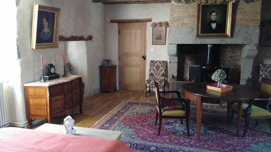 Chambre D'Hotes De Pirieuc Meillac Exterior photo