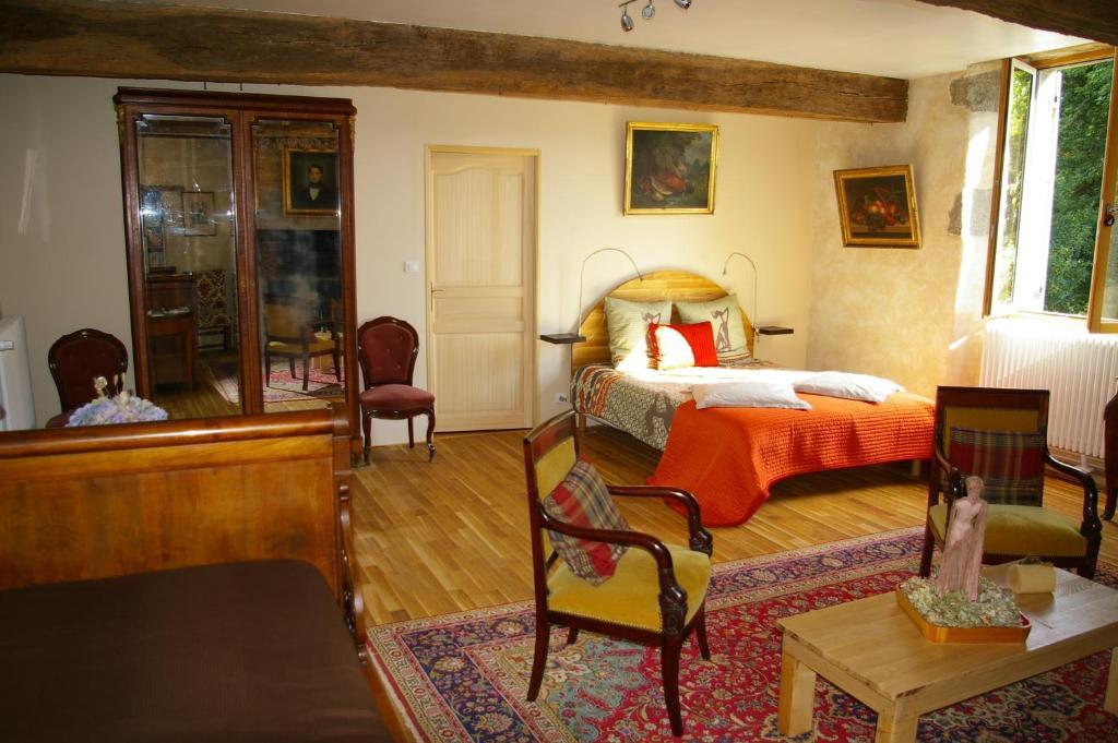 Chambre D'Hotes De Pirieuc Meillac Exterior photo